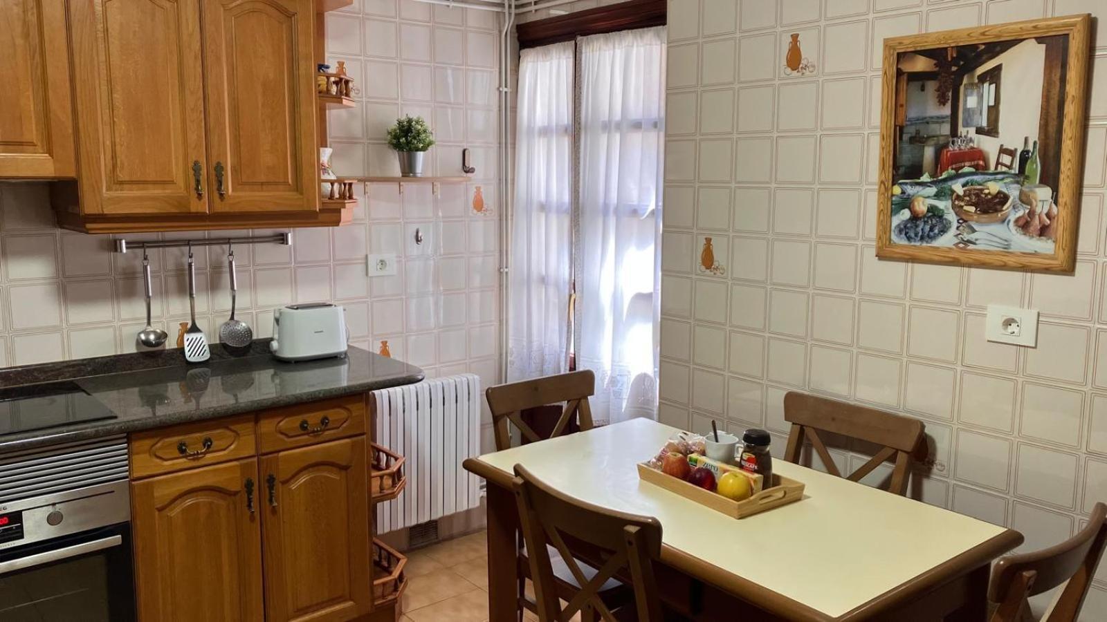 Duplex 122M2, 4 Dormitorios, 2 Banos Completos, Wifi 1Gb Mundaka Esterno foto